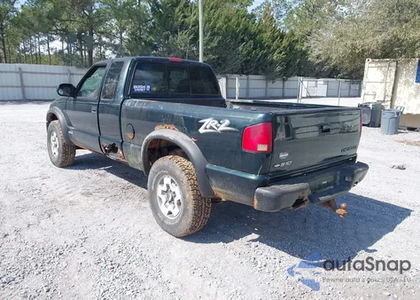 2002 Chevrolet S-10 Ls z USA, uszkodzony, nr VIN 1GCCT19W928170735